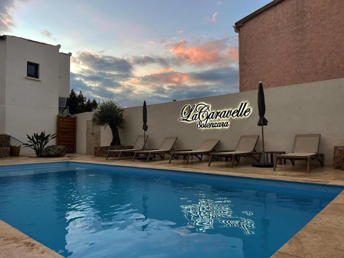 Hotel Restaurant La Caravelle サリ・ソランザラ エクステリア 写真