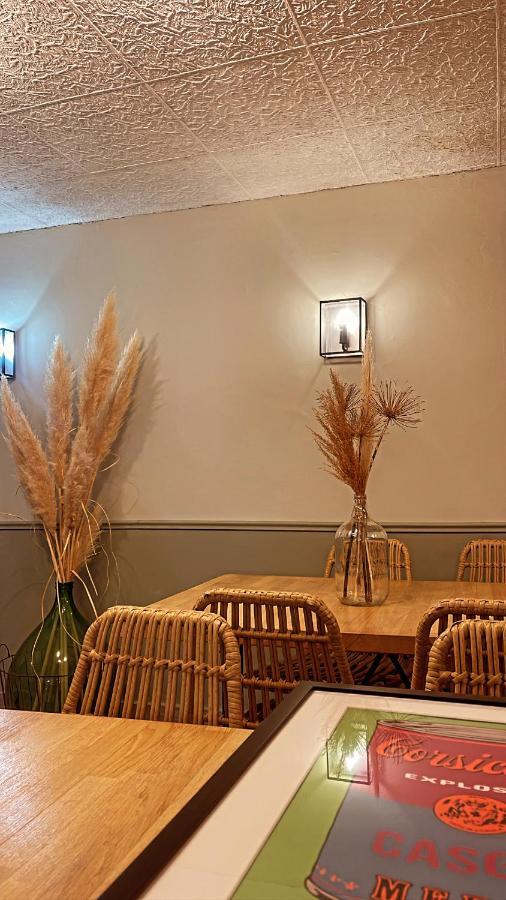 Hotel Restaurant La Caravelle サリ・ソランザラ エクステリア 写真